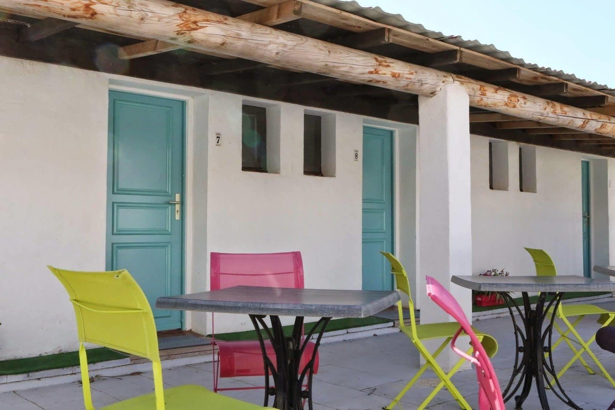 Hotel La Palunette Saintes-Maries-de-la-Mer Exterior foto